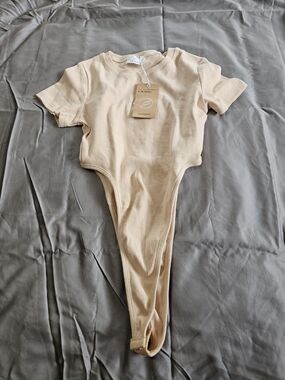 Follow Me Alo Ribbed Cream Body Suit Size L